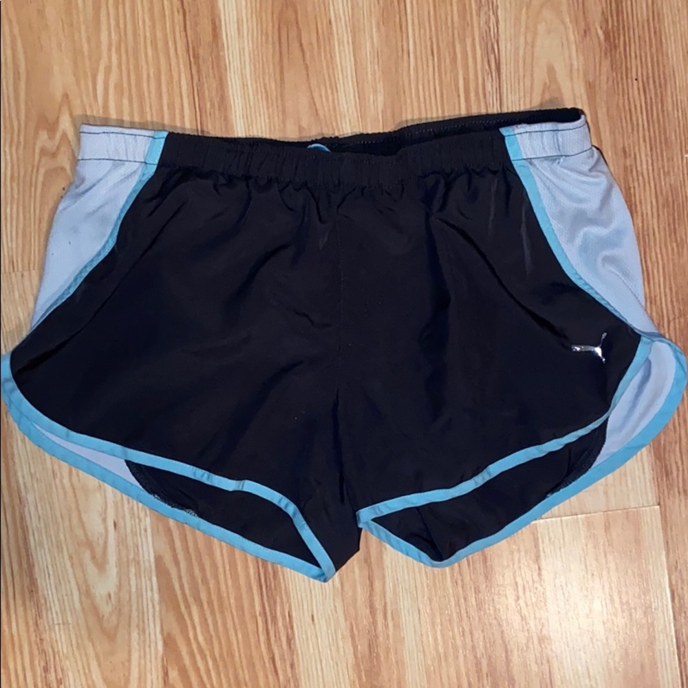 puma athletic/running shorts | size medium